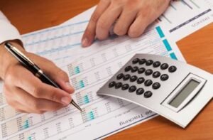 Cálculos de nóminas y liquidaciones laborales